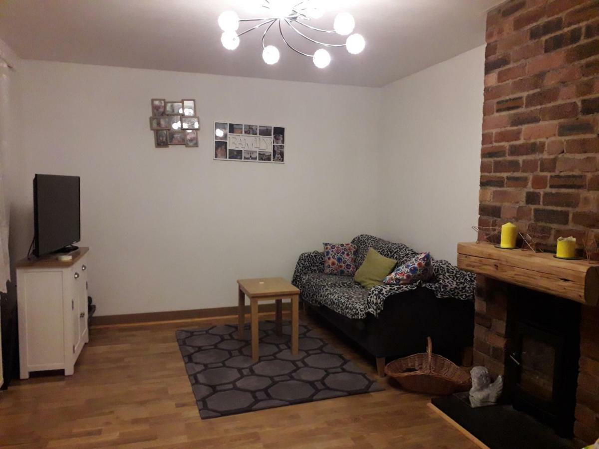 Vintage Double Bedroom Victoria 1 Dunfermline Exterior photo